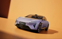 阿維塔06起火，引燃旁邊7臺車？兩個疑點(diǎn)等待解答