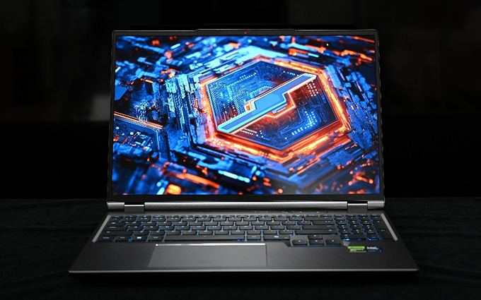 機械革命耀世16 Ultra評測：長江存儲PC450加持，大學生的全能伙伴